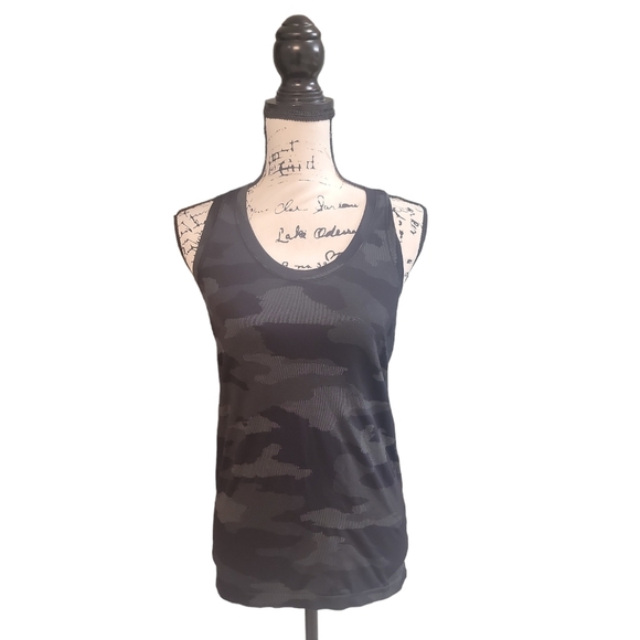 Athleta Tops - Athleta Racerback Camo Activewear Workout Womens Tank Size Medium‎